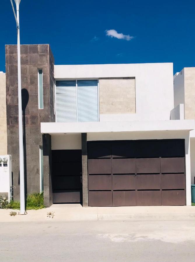 Casa Grande Y Comoda Cerca De Zona Industrial San Luis Potosí Exteriér fotografie